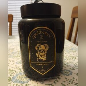 Country Halloween 2 wick 26 ounce candle